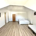 Th